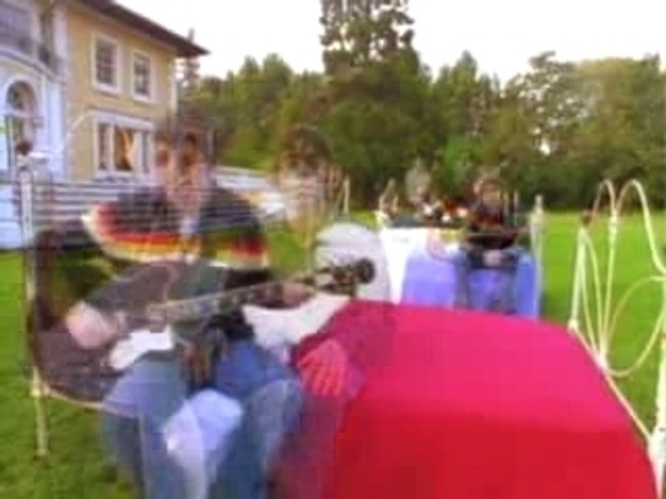 Oasis don't look back in anger