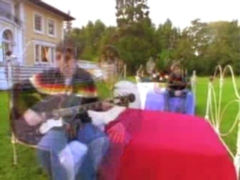 Oasis don't look back in anger