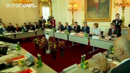 Vertice sui migranti di Vienna, Merkel: "implementare l'accordo con la Turchia"