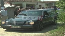 Report TV - Korçë,përcillen në banesën e fundit  dy të rinjtë e mbytur në rezervuar