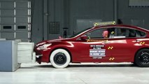 2013 Nissan Altima moderate overlap IIHS crash test