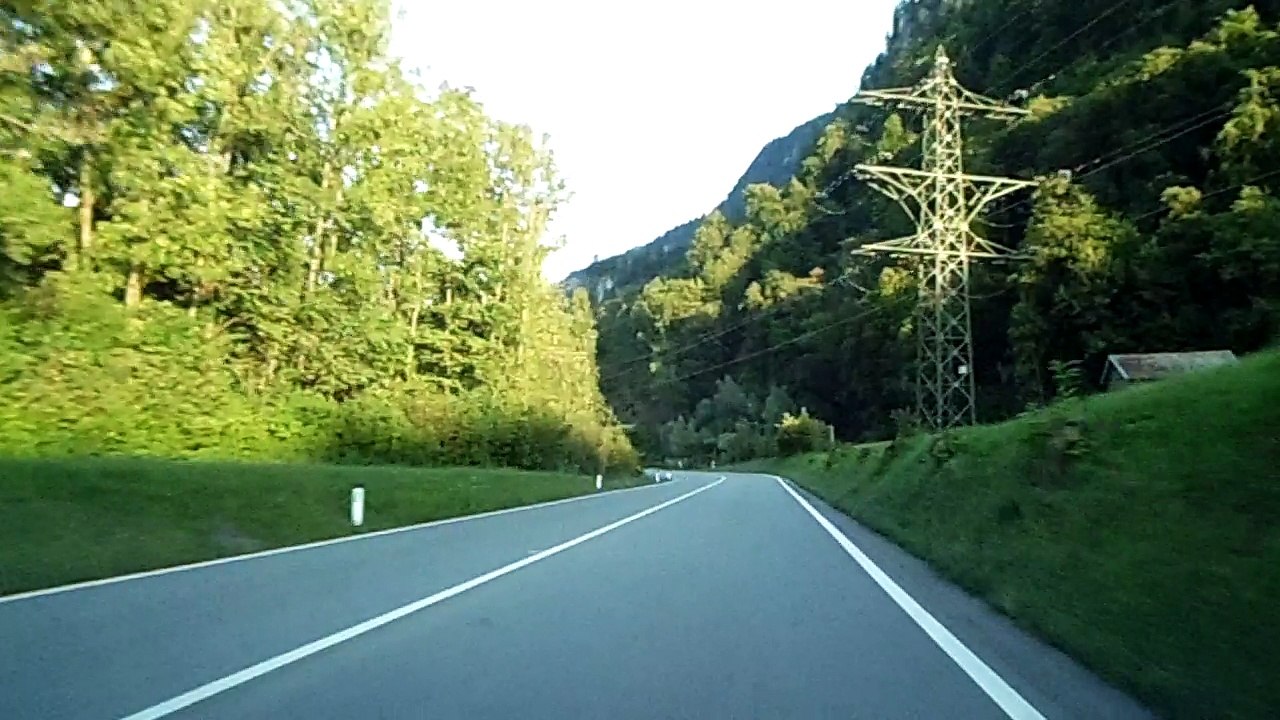 Vorarlberg   -  Mit dem Auto in Richtung Bludenz