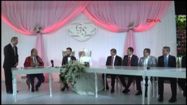 Davutoğlu ve Canikli, Başkan Çağırıcı'nın Oğlunun Düğününde Nikah Şahidi Oldu