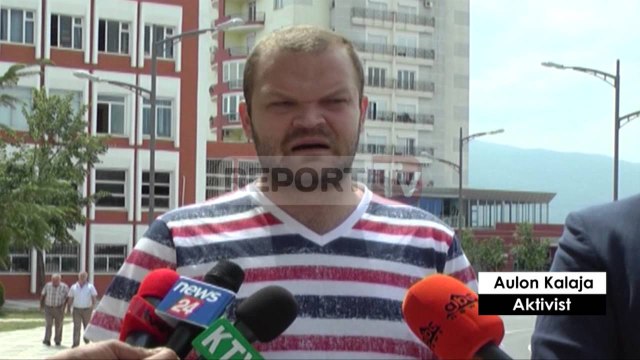 Report TV - Shoqëria Civile: Kukësi, mosbindje kundër tarifës për Rrugën e Kombit