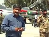 Watch How Amazingly Pakistani Air Force Pilot Lands F-16 Fighter Jet On Motorway - Video Dailymotion