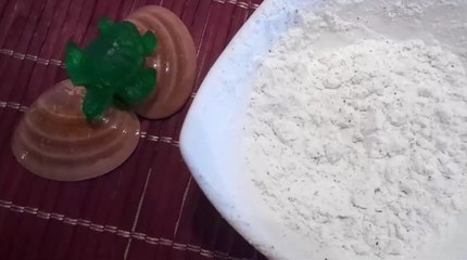 magic powder - deodorant - how to make homemade deodorant