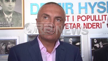 Ora News - Homazhe për aktorin Demir Hyskja, Meta: Kontribut edhe kur ishte deputet