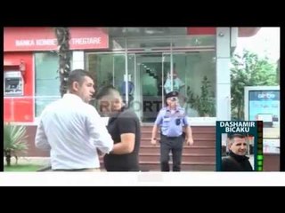 Report TV - Çahet muri i bankes, autoret grabisin rreth 200 mije dollare