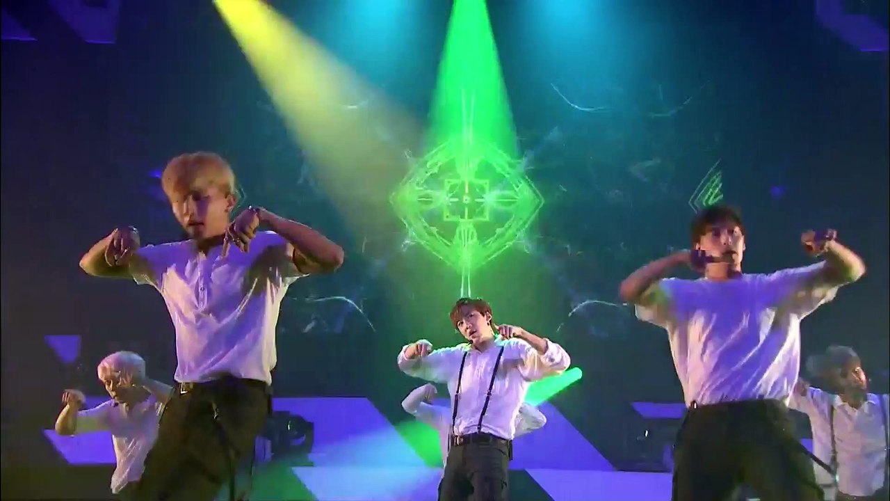 CRY BABY / U-KISS