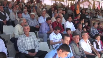 Descargar video: 26. Geleneksel Karakucak Güreş Festivali Başladı