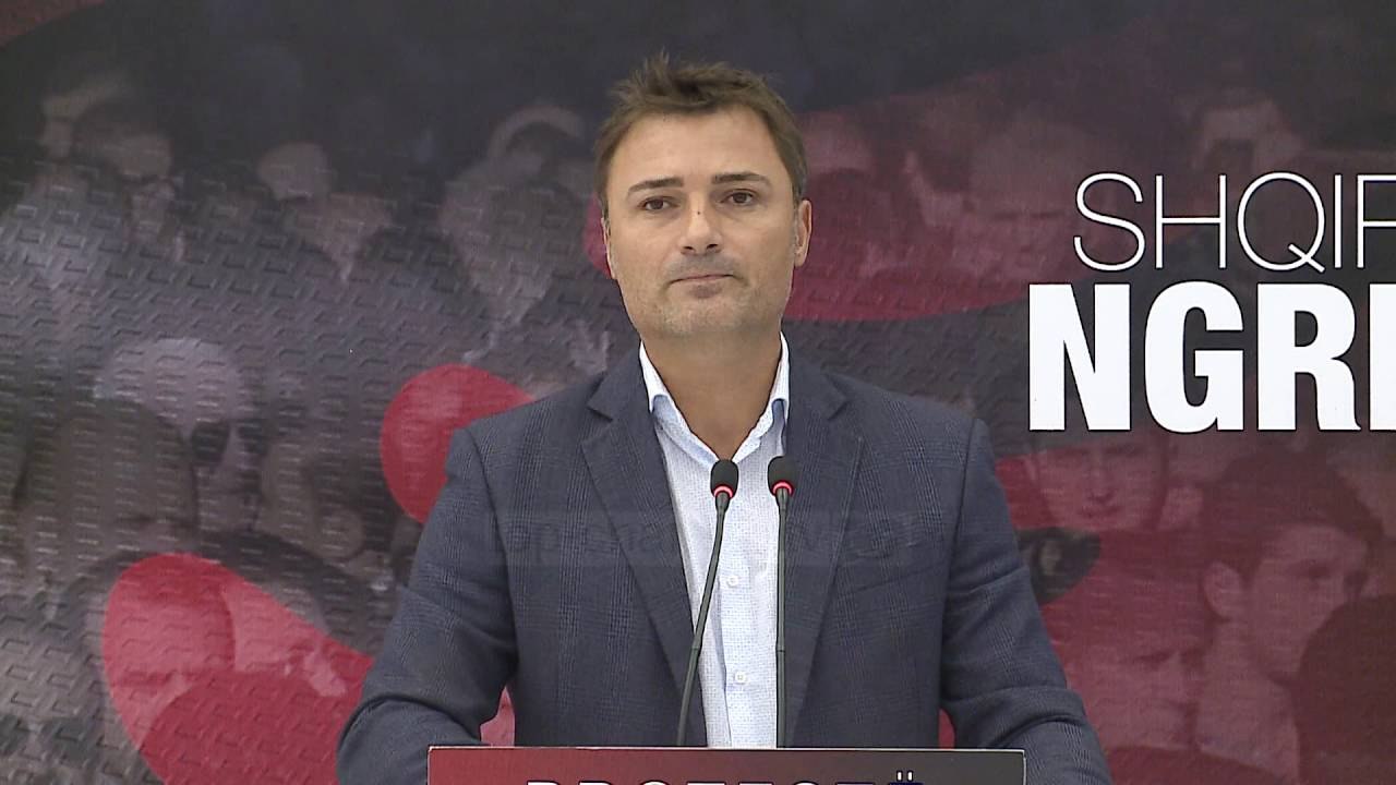 PD: A ka qënë Tahiri në një udhëtim në Itali me...