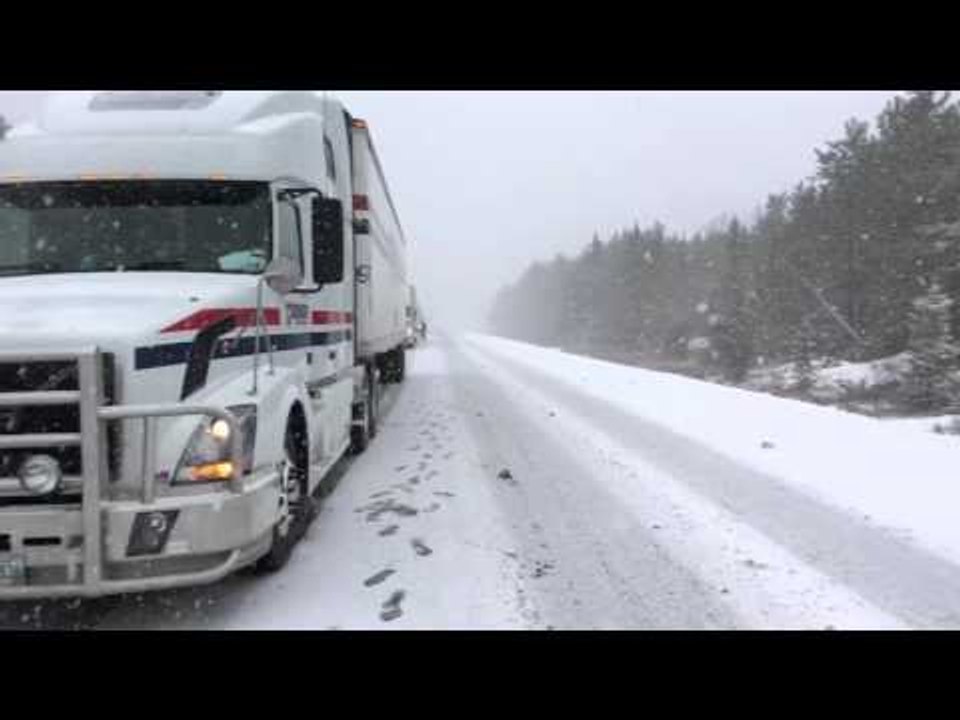 Bad snowstorm can't go nowhere