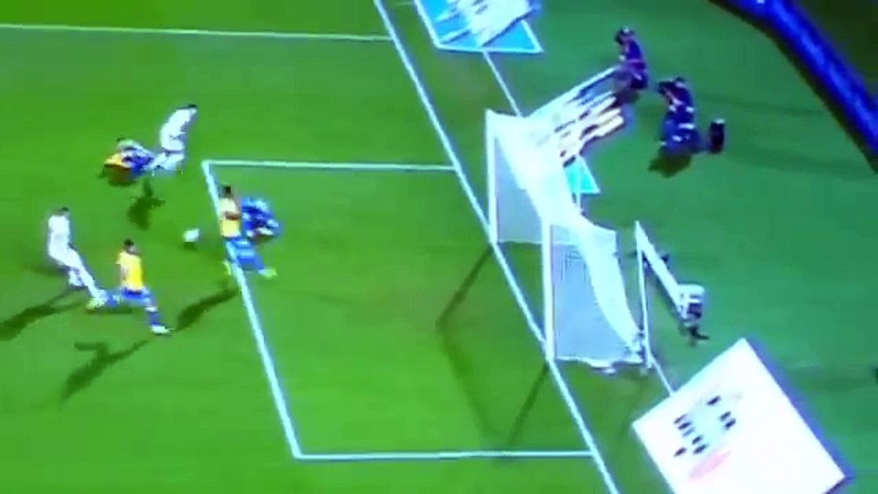 Cristiano Ronaldo reacts angrily after Karim Benzema scores for Real Madrid