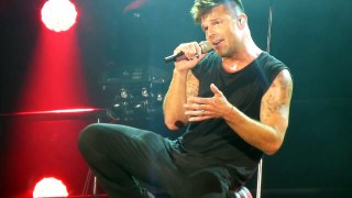Ricky Martin - She Bangs (Live) One World Tour London Eventim Apollo 23-09-16