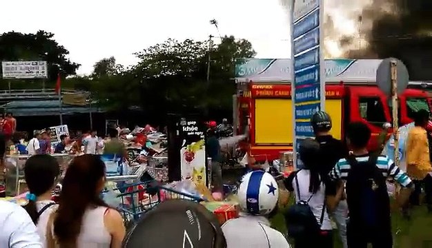 Cháy lớn chợ đêm Khu đô thị Đại học Quốc gia TP.HCM