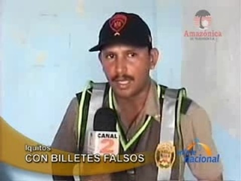 CON BILLETES FALSOS - IQUITOS