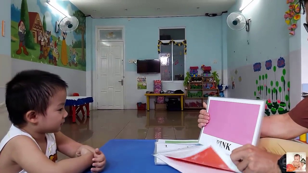 Colors for Children to Learn with Street Vehicles - Colours for Kids to Learn - Learning Videos