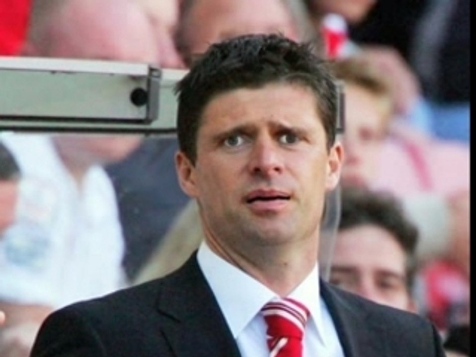 Fanbanta - Niall Quinn Begs For Money