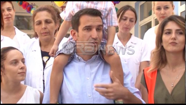 Ora News- Përfundon rikonstruksioni i plotë i kopshtit 25 në njësinë 5