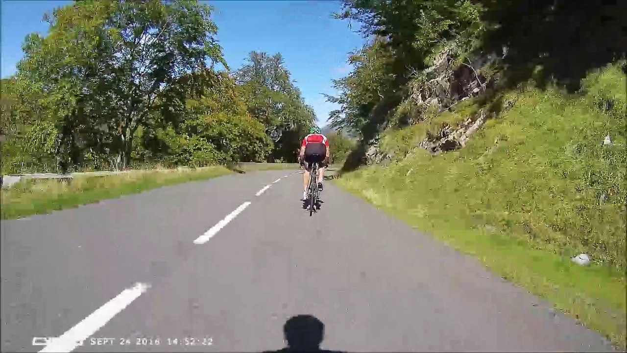 Descente Aubisque vers Soulor derrière Nigel