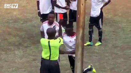 Un joueur boxe un arbitre au Zimbabwe après un carton rouge