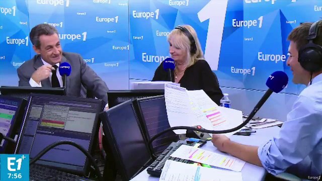 Sarkozy dénonce le manque de courtoisie de Hollande en 2012