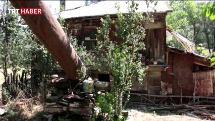 Asırlık değirmenin çarkları zamana karşı direniyor