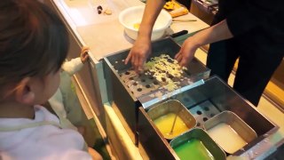 Japonların Su Üzerinde Yaptıkları İlginç Yiyecekleri