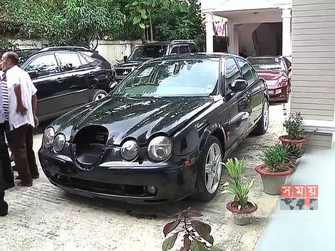 শুল্ক ফাঁকি: ৮ কোটি টাকার বিলাসবহুল তিনটি গাড়ি জব্দ