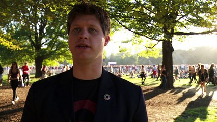 اسماء كبيرة في عالم الموسيقى تغني في نيويورك دعما للمهاجرين