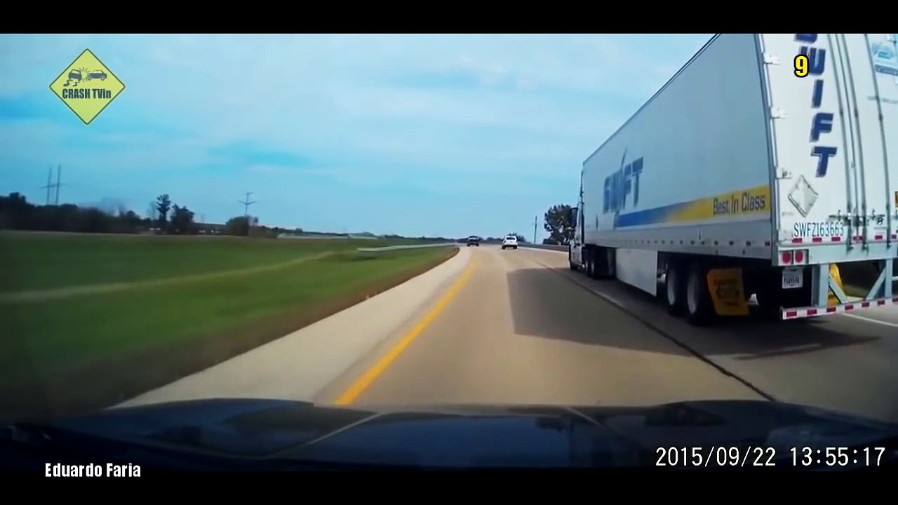 Car Crash very Shock dash camera 2016 NEW #24