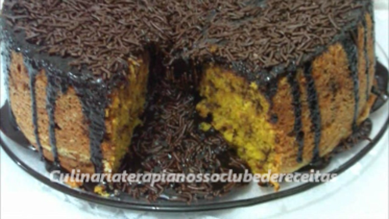 Bolo formigueiro de cenoura.