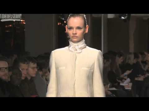 FRONT ROW: At Oscar de la Renta - Autumn/Winter 2015-16 | Videofashion