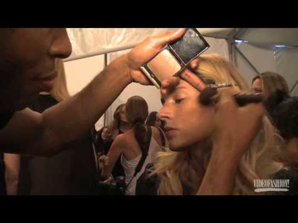 The "Natural Beauty Look" - Backstage - Autumn/...