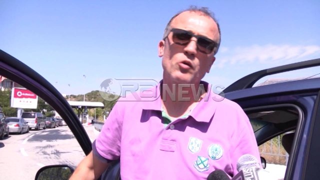 Ora News - Emigrantët kthehen në vendet e punës, radhë të gjata në Kakavijë