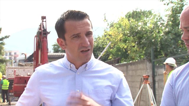 Report TV - Gati privatizimi i UKT, Veliaj: Nuk do ndryshojë çmimi i ujit