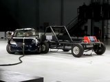 2010 Suzuki Kizashi side IIHS crash test