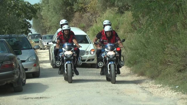 Mbërrin në atdhe trupi i pajetë i Erion Toros - Top Channel Albania - News - Lajme