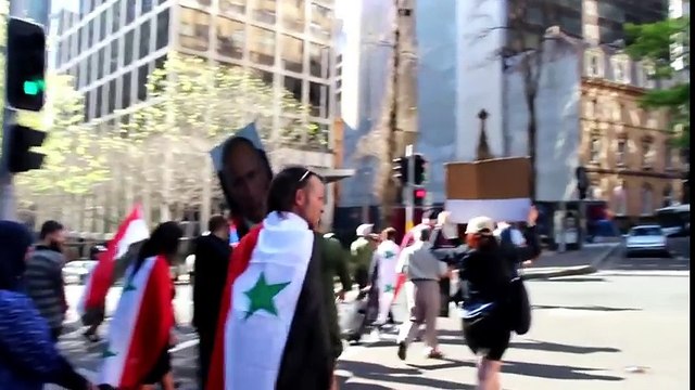 В Австралии митингующие граждане поблагодарили Армию России за работу в Сирии - Zergee