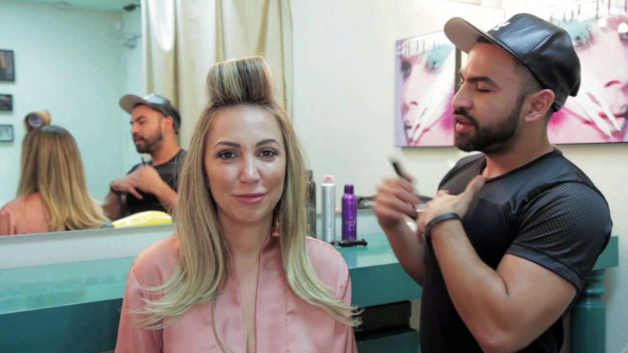 How to Soft Beach Waves | How To Hairstyles & Hair Tutorials