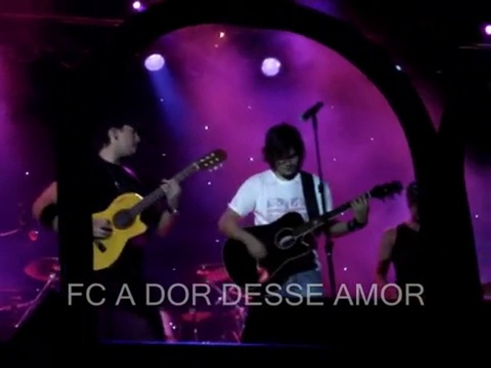 KLB  Só por causa de você gravado de show ao vivo.