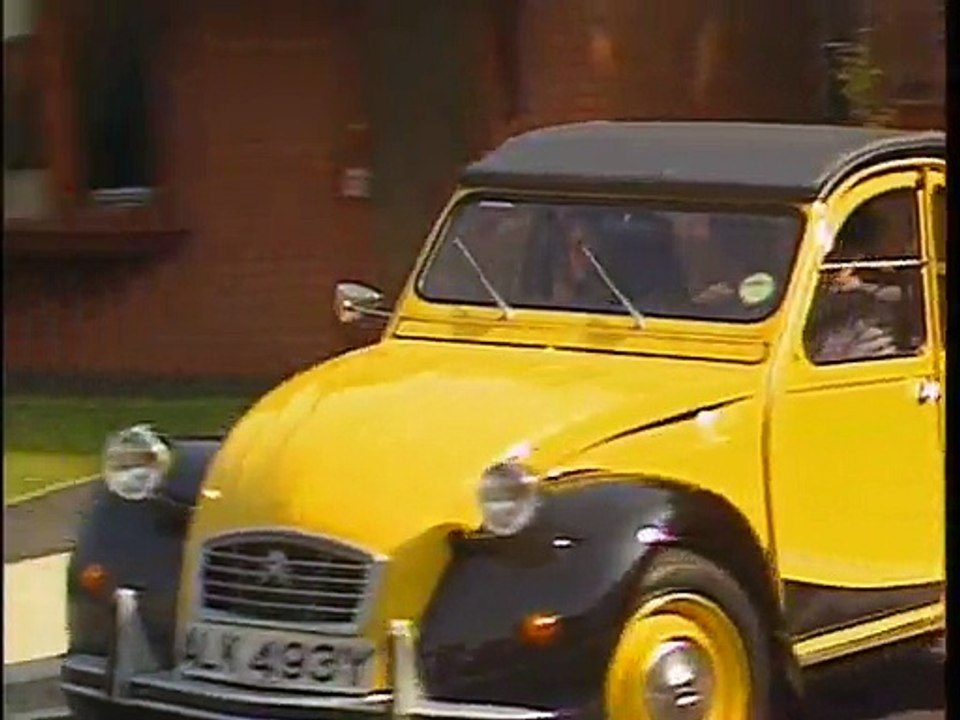 Brookside Very First Episode - November 2nd 1982 - video Dailymotion