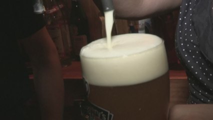 Cientos de cervezas compiten en Santiago por ser la mejor en Latinoamérica