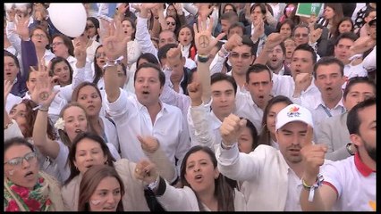Bogotá celebra la firma de la paz entre Gobierno y Farc
