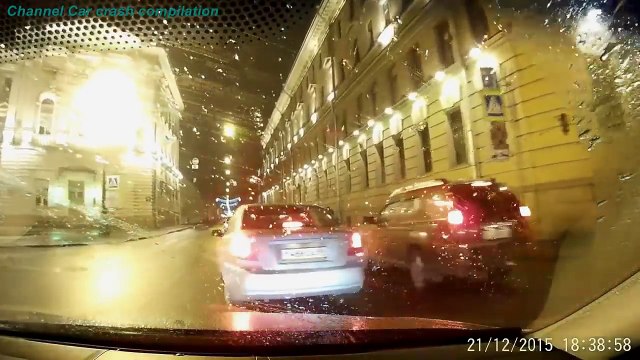 Blind Russian drivers at pedestrian crossing / car crash compilation 2016