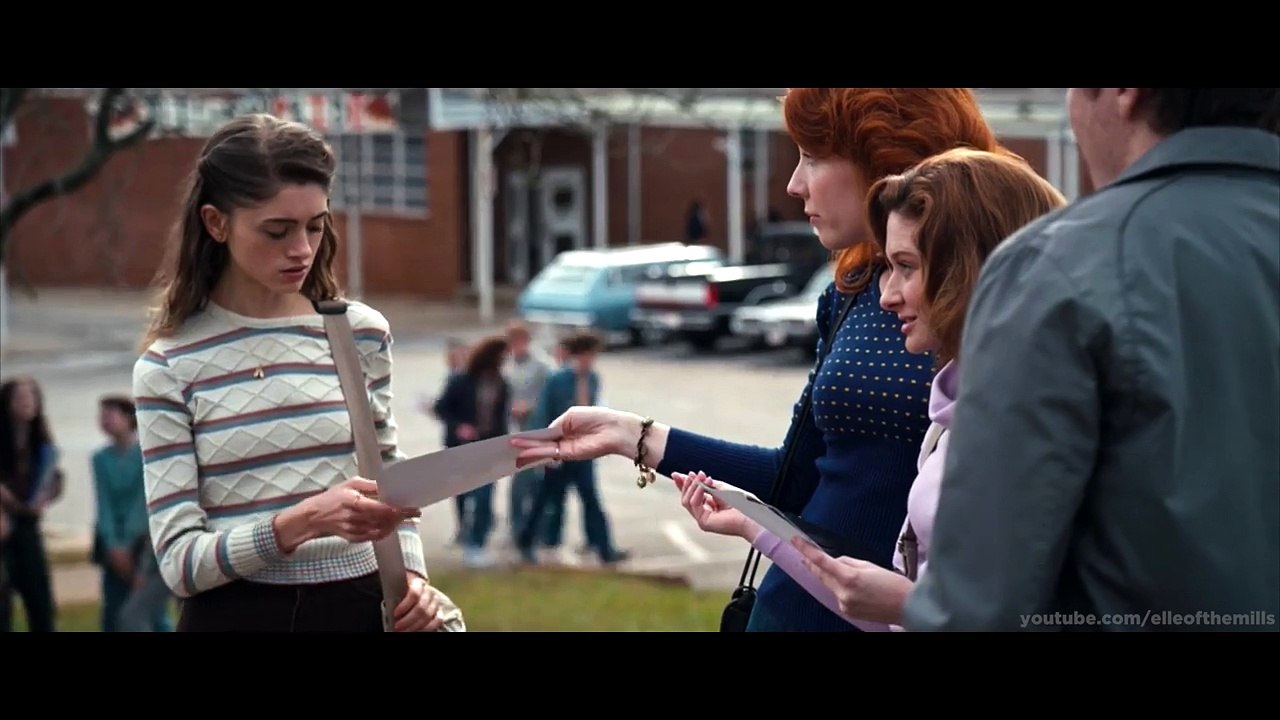 IF STRANGER THINGS WERE A ROMANTIC COMEDY