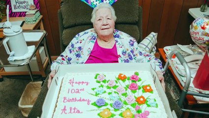 Alta Mae Sinor turns 102 years young