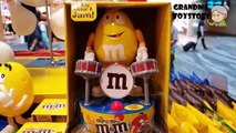 Unboxing TOYS Review/Demos - M&M yellow candy dudeson plays drum set rock stars