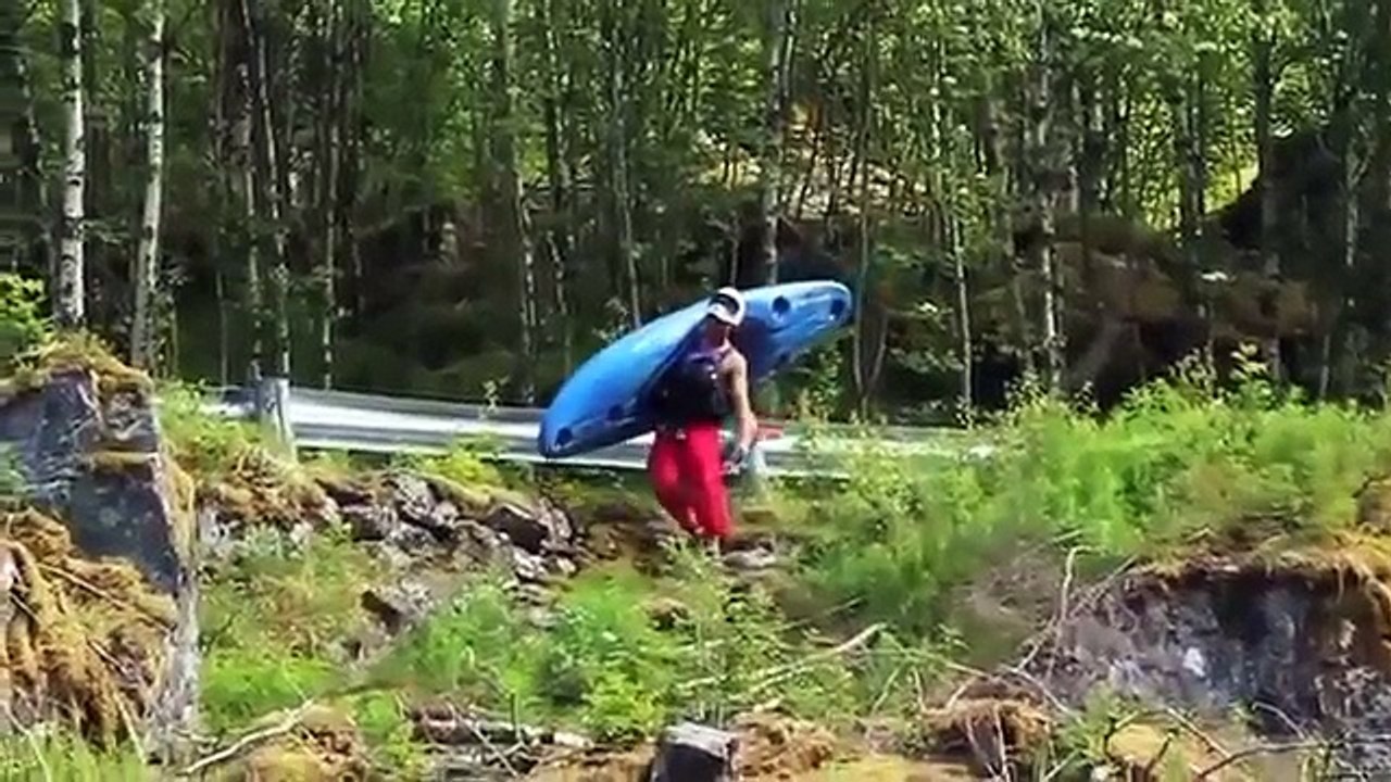 kayaking extreme sports 2015