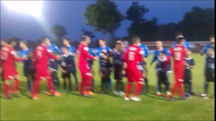 L'école de foot avec les grands